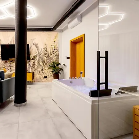 Apartament Warowna 2 Premium Jacuzzi & Sauna *