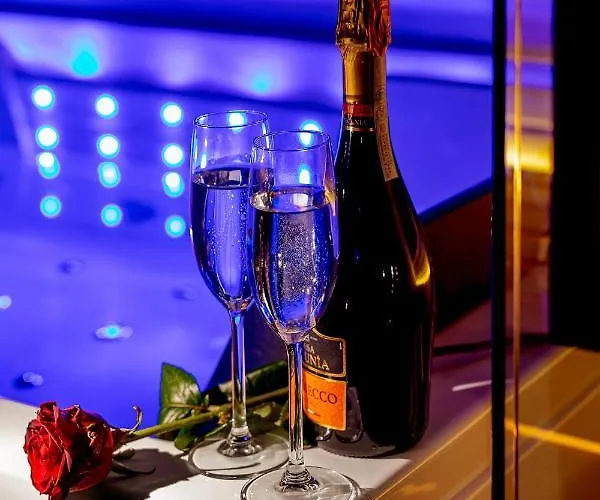 شقة Warowna 2 Premium Jacuzzi & Sauna *